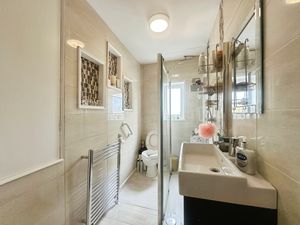 Photo 5- click for photo gallery